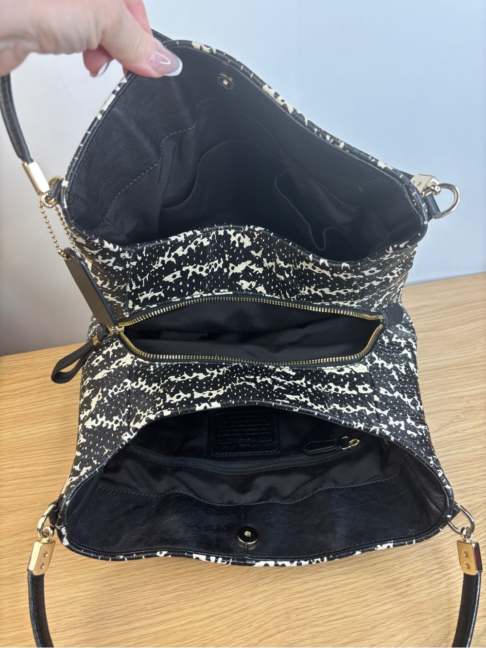 Coach Madison Phoebe Triple Section Two Tone Black/White Python Shoulder Bag - Picture 6 of 13
